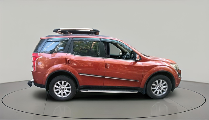 2015 Mahindra XUV500 W10, Diesel, Manual, 1,27,046 km, exterior