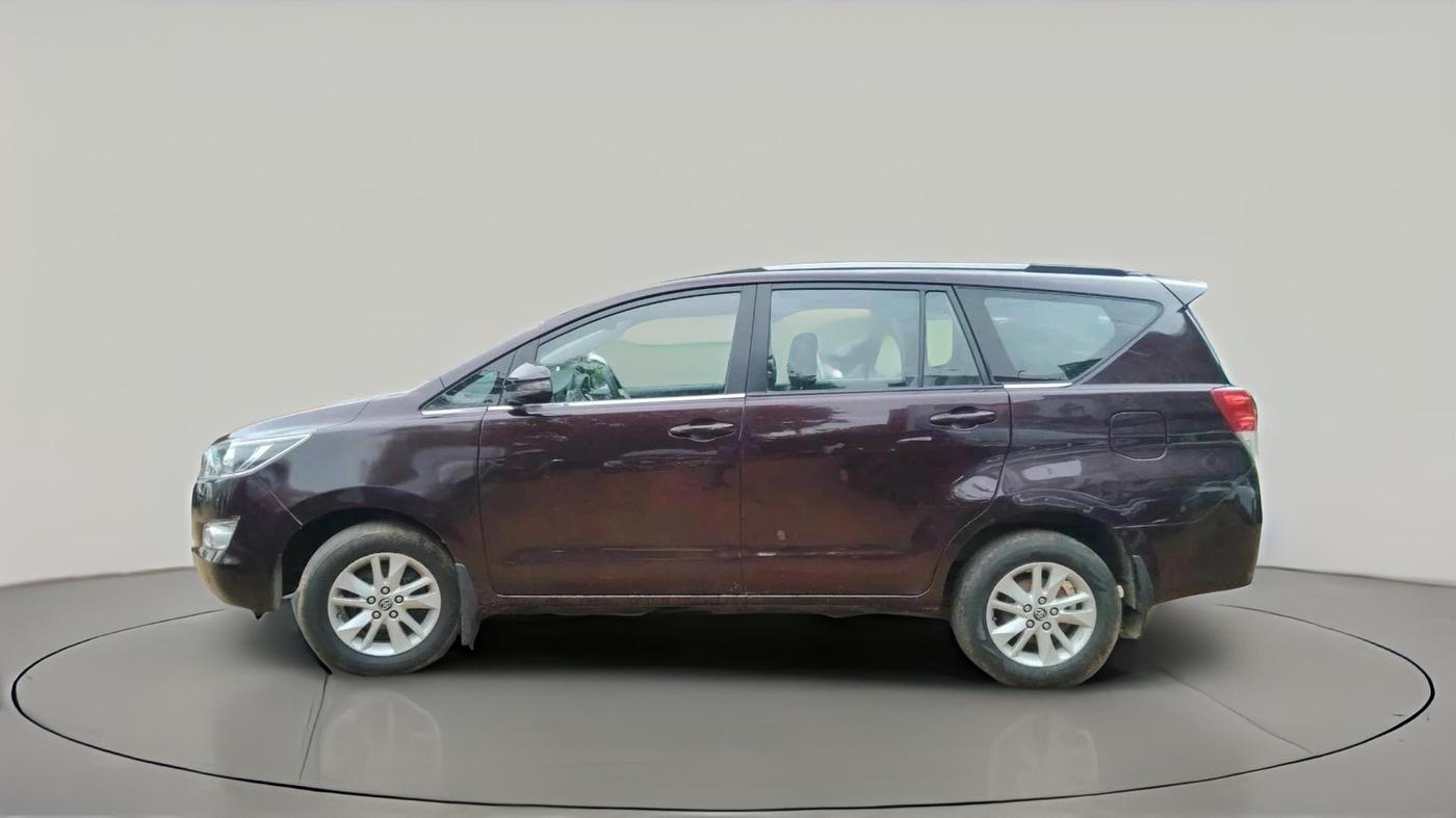 2017 Toyota Innova Crysta 2.8 GX AT 7 STR, Diesel, Automatic, 1,52,259 km, exterior