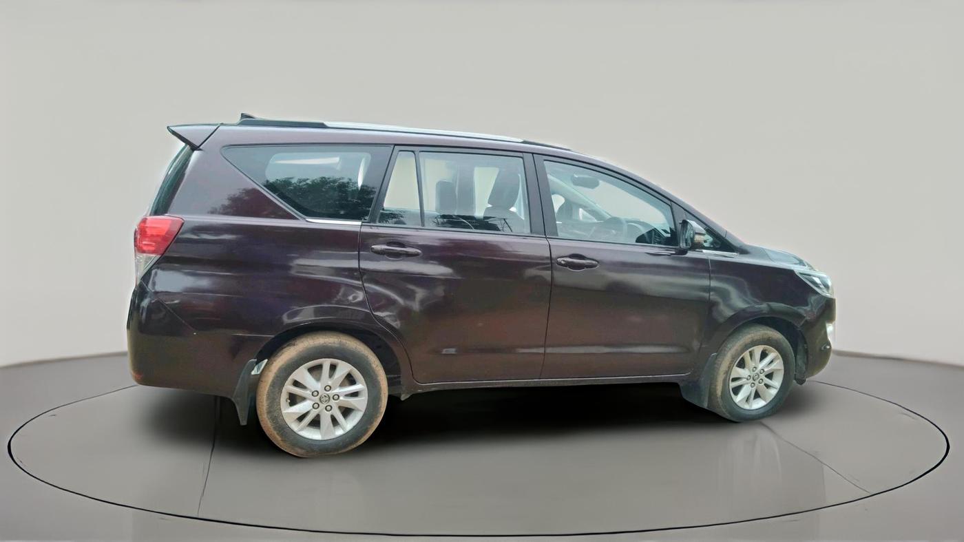 2017 Toyota Innova Crysta 2.8 GX AT 7 STR, Diesel, Automatic, 1,52,259 km, exterior