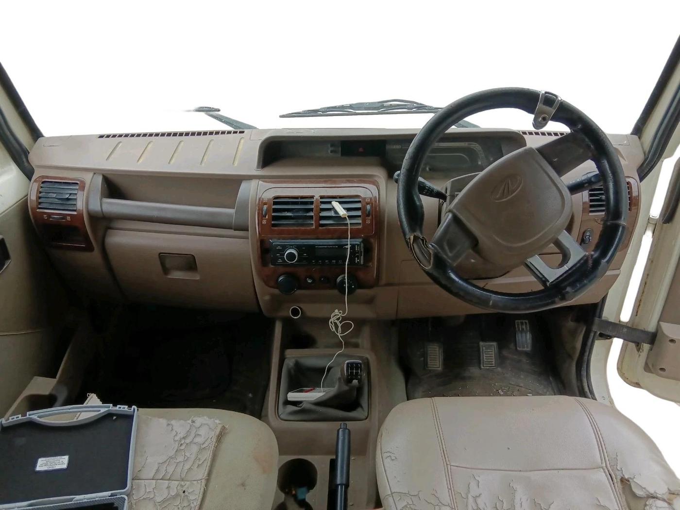 2014 Mahindra Bolero ZLX BS-III, Diesel, Manual, 1,30,125 km, interior