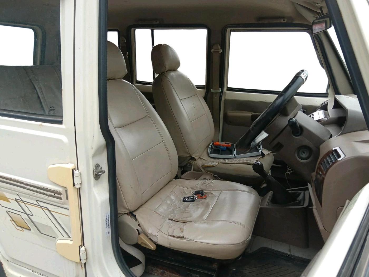2014 Mahindra Bolero ZLX BS-III, Diesel, Manual, 1,30,125 km, interior