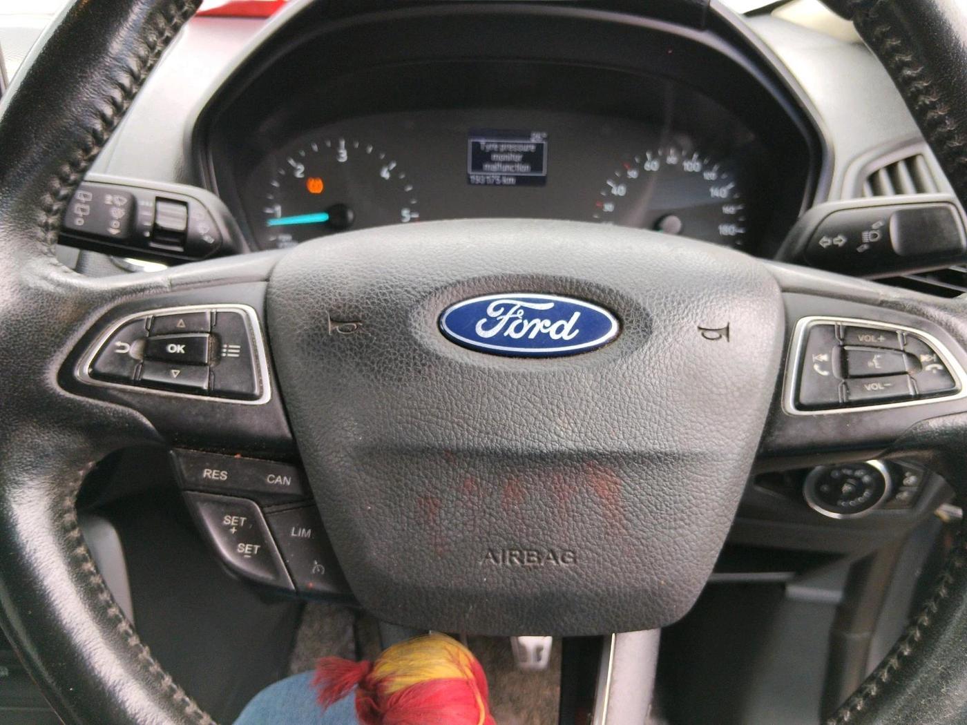 2018 Ford Ecosport TITANIUM + 1.5L DIESEL, Diesel, Manual, 1,93,175 km, interior