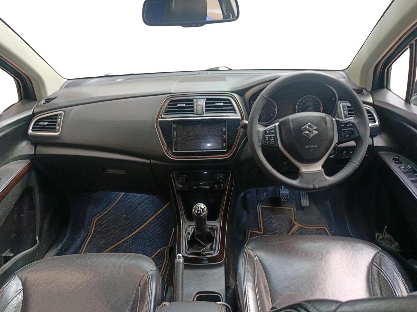 2017 Maruti S Cross ALPHA 1.3, Diesel, Manual, 2,06,237 km, interior