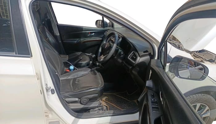2017 Maruti S Cross ALPHA 1.3, Diesel, Manual, 2,06,237 km, interior