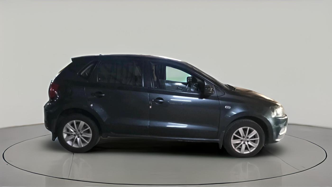2014 Volkswagen Polo HIGHLINE1.5L, Diesel, Manual, 1,42,844 km, exterior