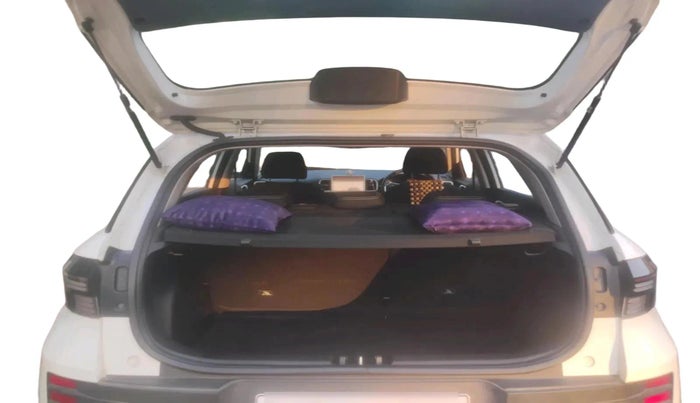 2023 Hyundai VENUE SX 1.2 PETROL, Petrol, Manual, 11,210 km, exterior