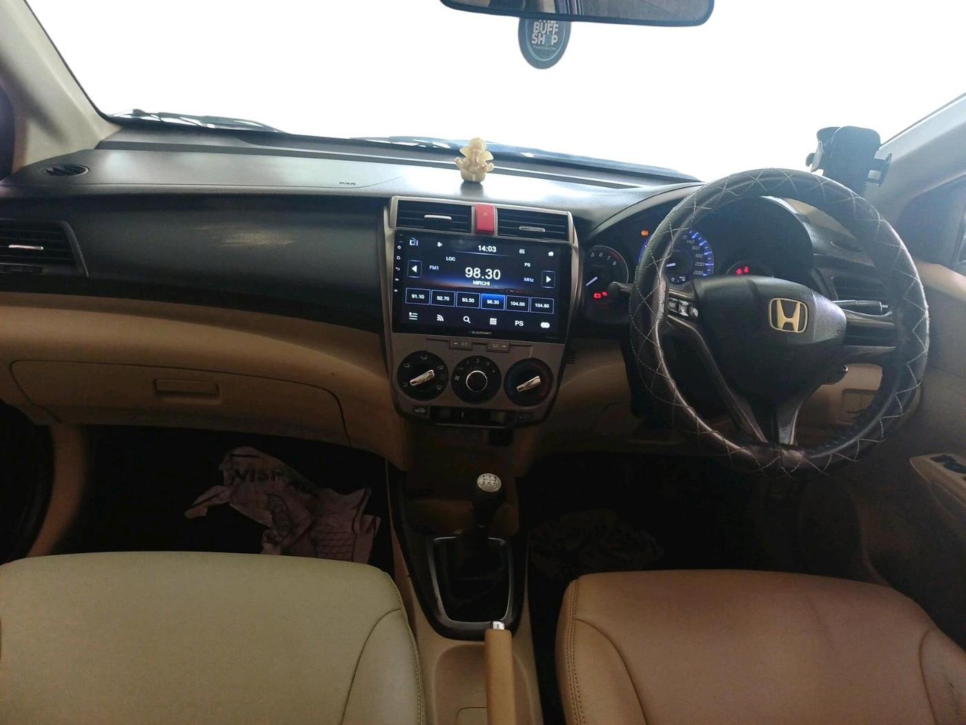 2013 Honda City 1.5L I-VTEC S MT, Petrol, Manual, 1,52,000 km, interior