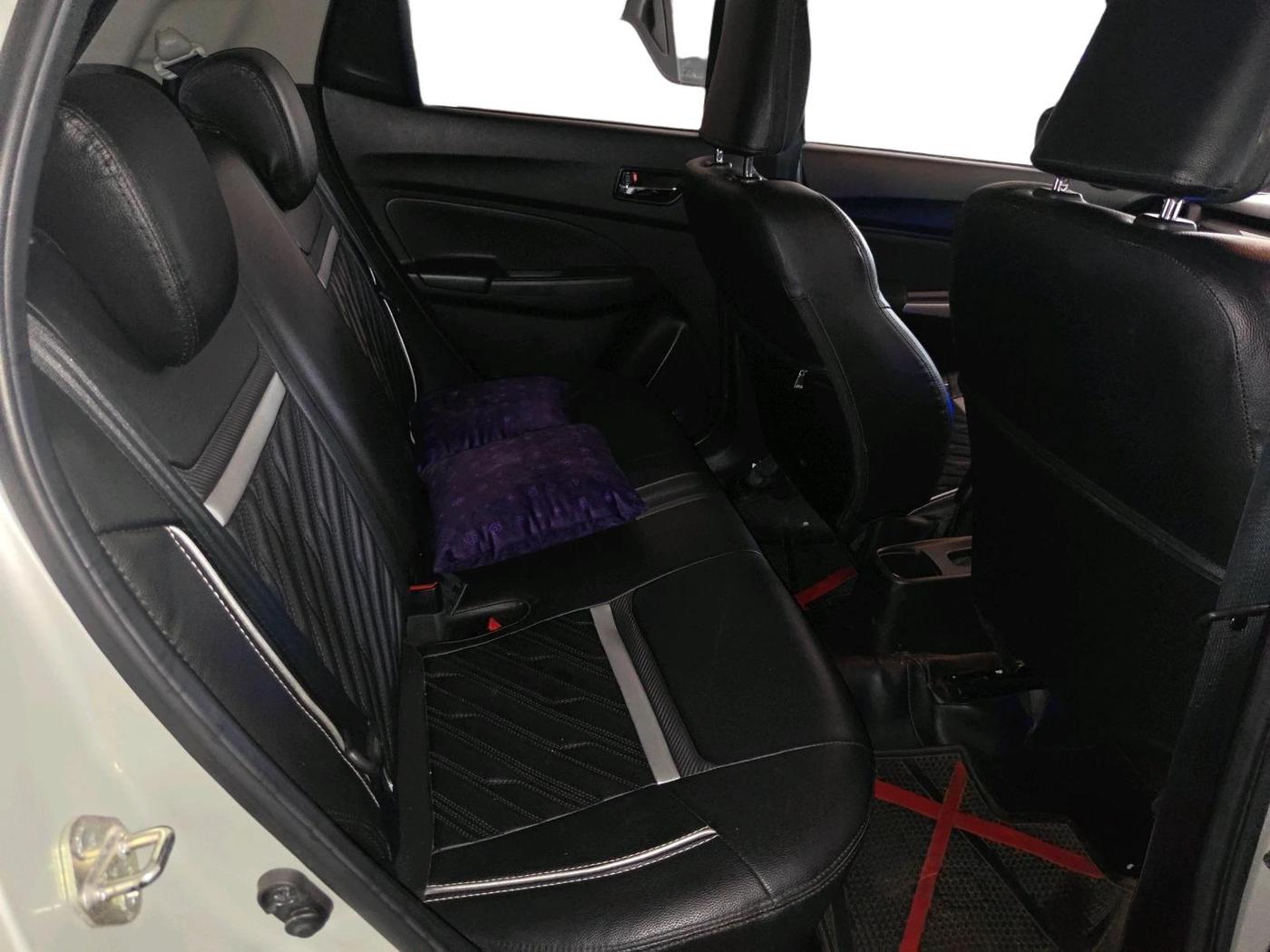 2019 Maruti Swift ZXI AMT, Petrol, Automatic, 23,655 km, interior