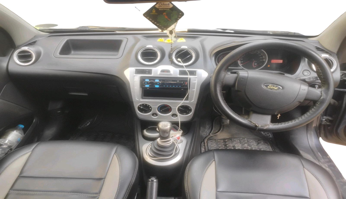 2011 Ford Figo ZXI 1.2 PETROL, Petrol, Manual, 1,04,586 km, interior