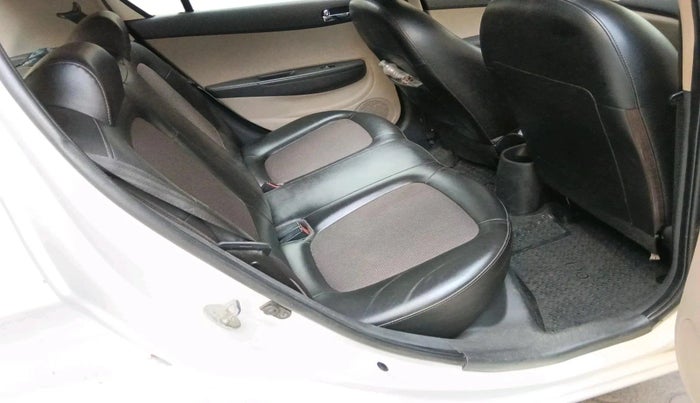 2012 Hyundai i20 MAGNA (O) 1.2, Petrol, Manual, 1,10,542 km, interior