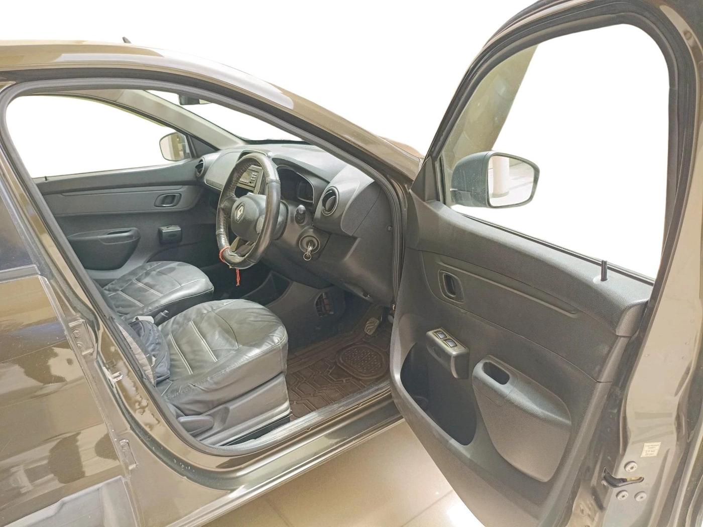 2017 Renault Kwid RXL 1.0 AMT, Petrol, Automatic, 40,034 km, interior