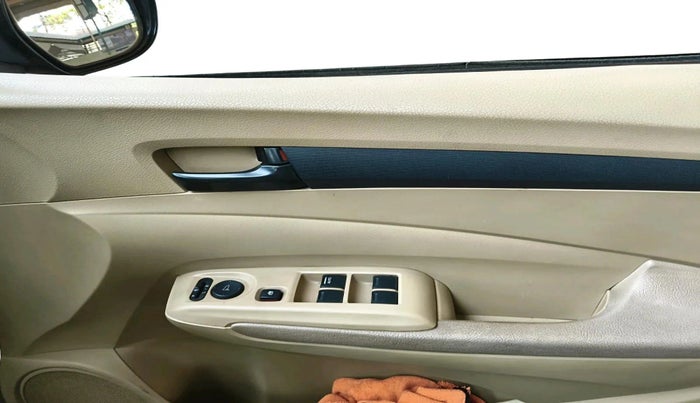 2013 Honda City 1.5L I-VTEC S MT, Petrol, Manual, 1,03,211 km, interior