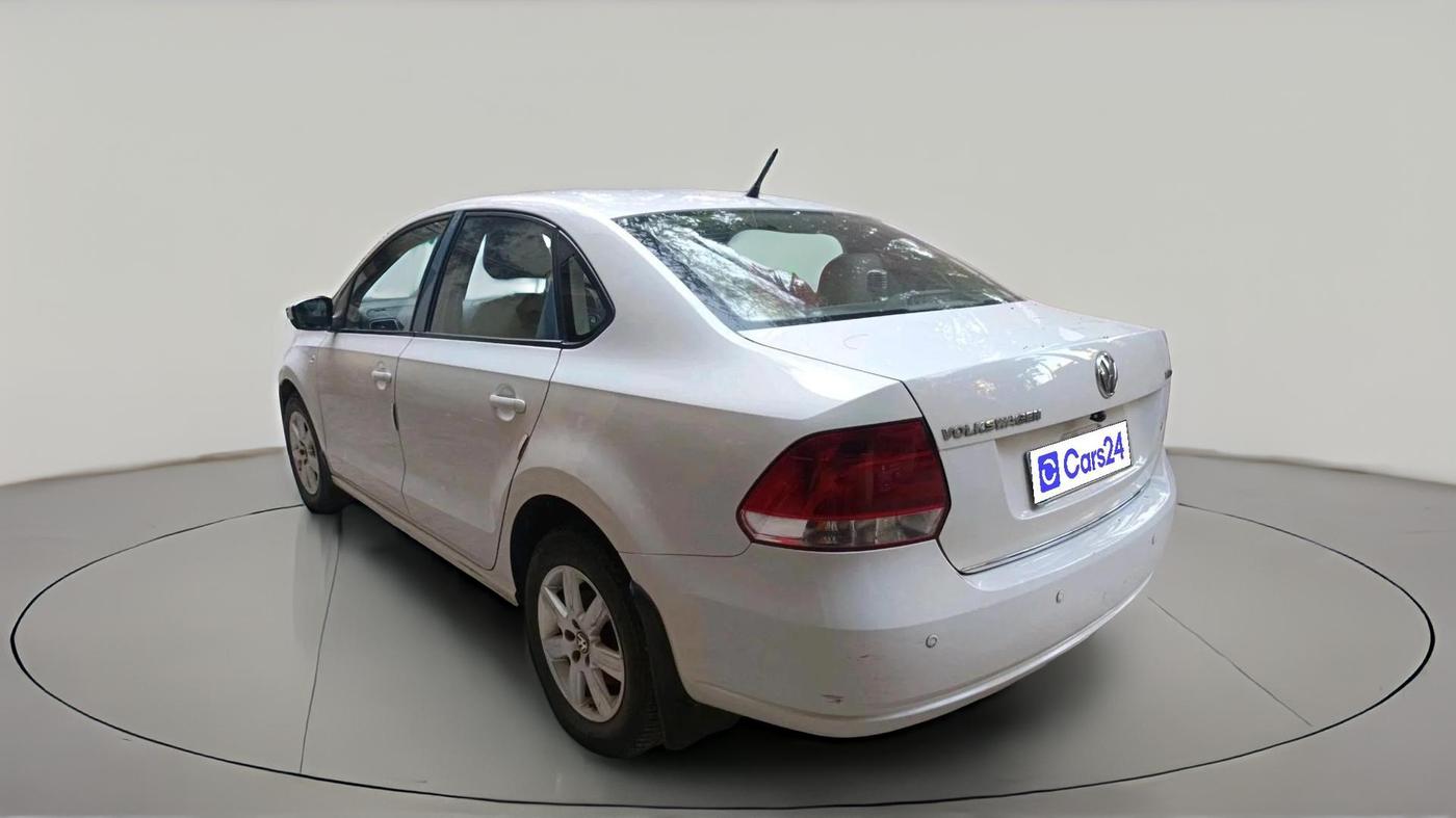 2011 Volkswagen Vento HIGHLINE 1.6 MPI, Petrol, Manual, 53,615 km, exterior