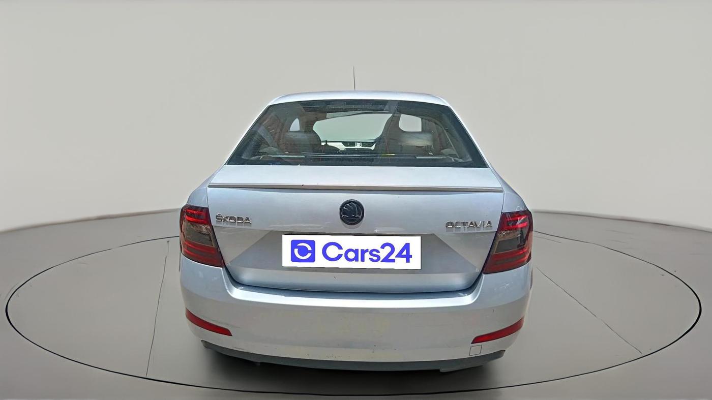 2015 Skoda Octavia ELEGANCE 1.8 TSI AT, Petrol, Automatic, 68,923 km, exterior