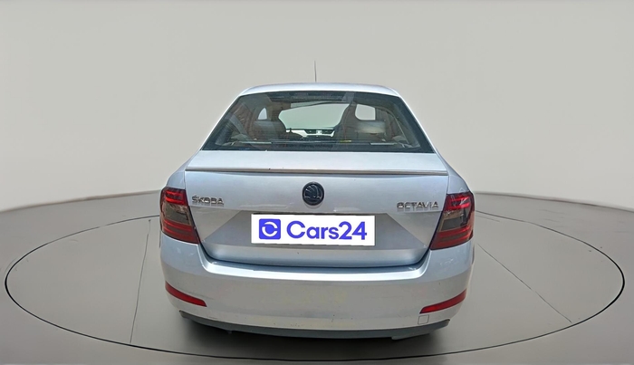 2015 Skoda Octavia ELEGANCE 1.8 TSI AT, Petrol, Automatic, 68,923 km, exterior