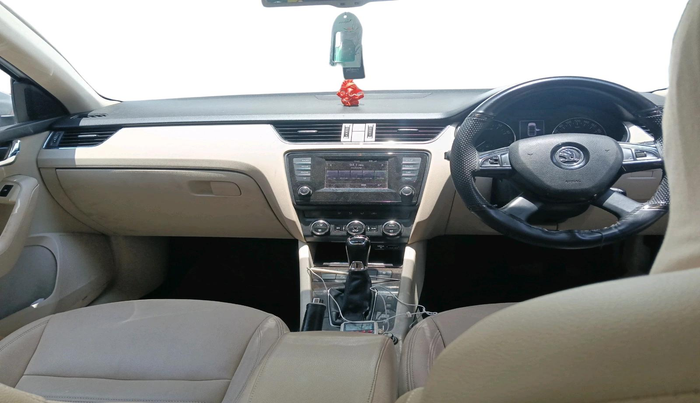 2015 Skoda Octavia ELEGANCE 1.8 TSI AT, Petrol, Automatic, 68,923 km, interior