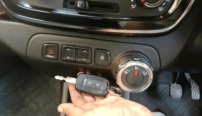 2017 Renault Kwid RXT 1.0 AMT (O), Petrol, Automatic, 11,373 km, interior