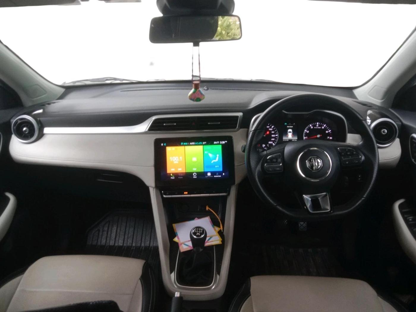 2022 MG ASTOR STYLE EX 1.5 MT, Petrol, Manual, 24,018 km, interior