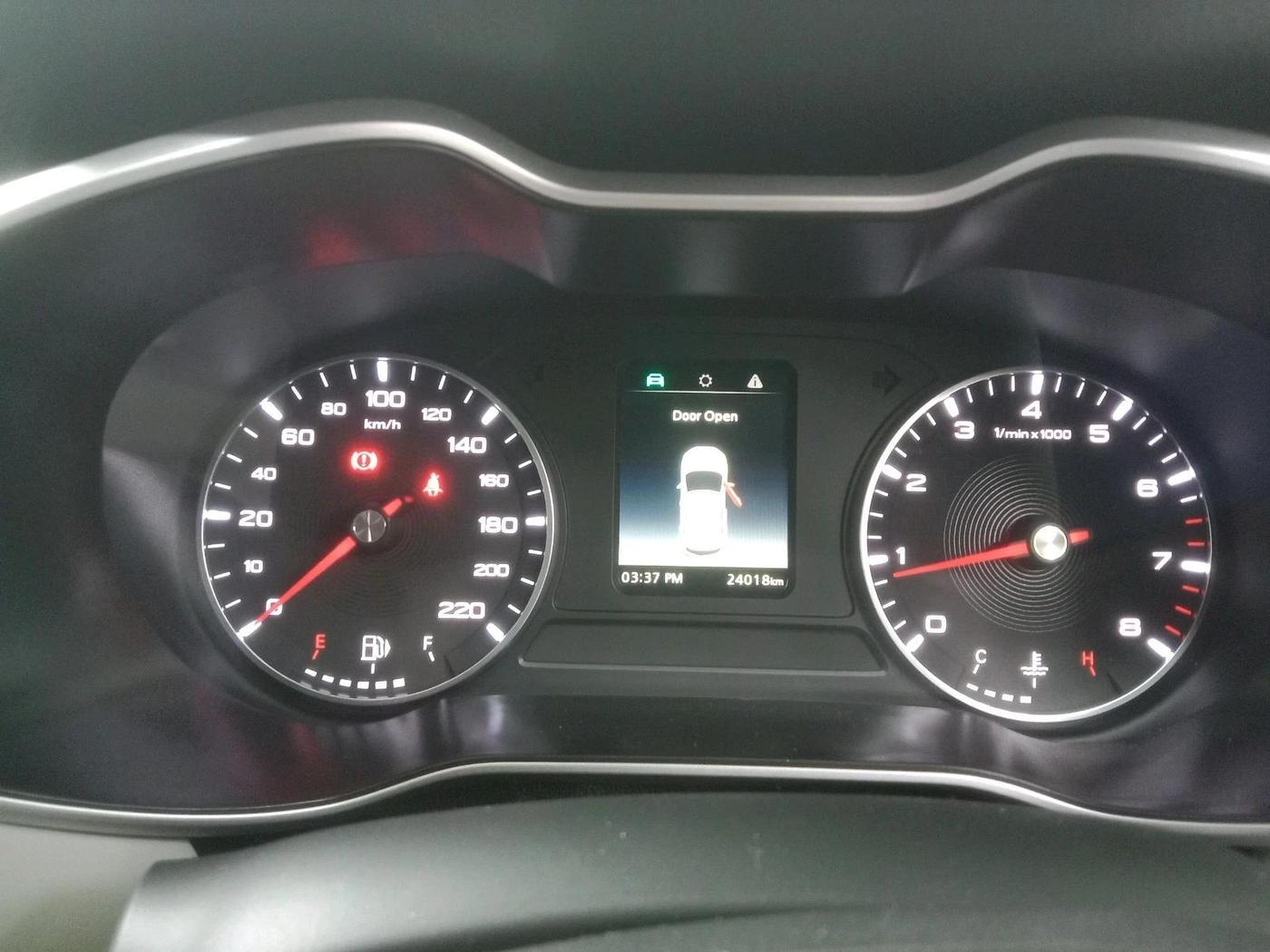 2022 MG ASTOR STYLE EX 1.5 MT, Petrol, Manual, 24,018 km, interior