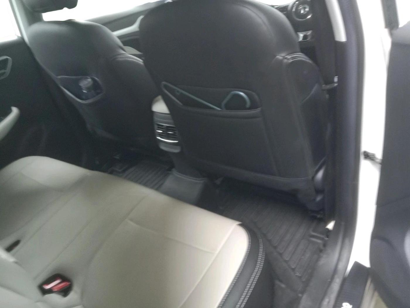 2022 MG ASTOR STYLE EX 1.5 MT, Petrol, Manual, 24,018 km, interior