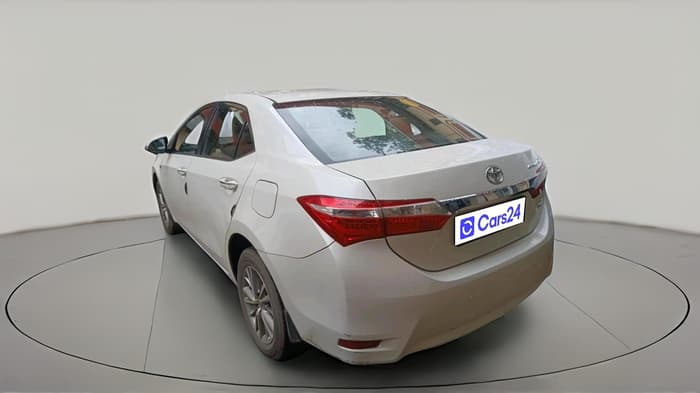 2015 Toyota Corolla Altis VL CVT PETROL, Petrol, Automatic, 1,27,953 km, exterior