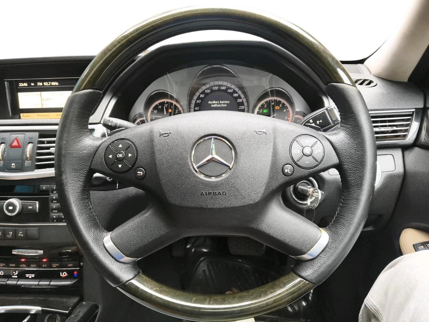 2009 Mercedes Benz E Class E 350 AVANTGARDE PETROL, Petrol, Automatic, 85,926 km, interior