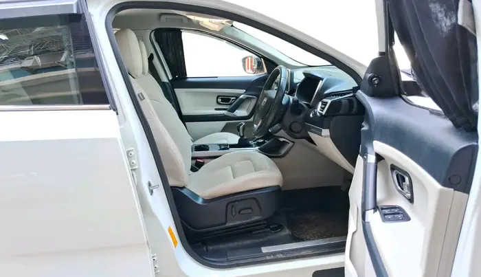 2021 Tata Safari XZ, Diesel, Manual, 27,739 km, interior