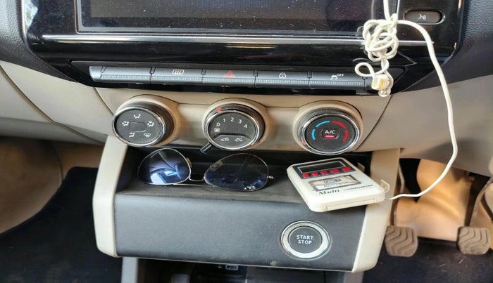 2024 Renault TRIBER RXZ, Petrol, Manual, 13,631 km, interior