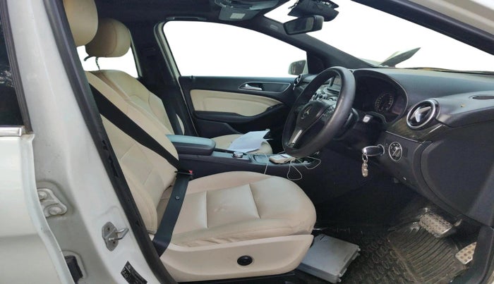 2013 Mercedes Benz B Class B 180 SPORTS PETROL, Petrol, Automatic, 55,657 km, interior