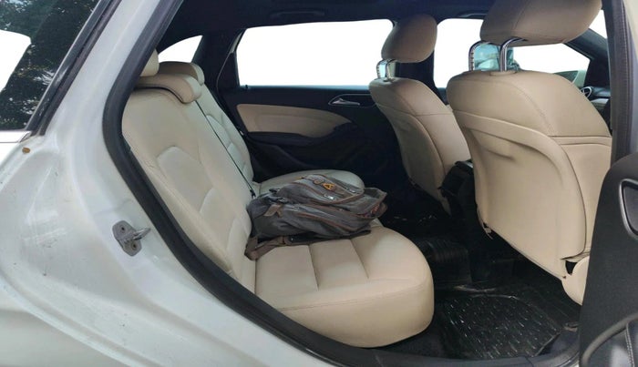 2013 Mercedes Benz B Class B 180 SPORTS PETROL, Petrol, Automatic, 55,657 km, interior