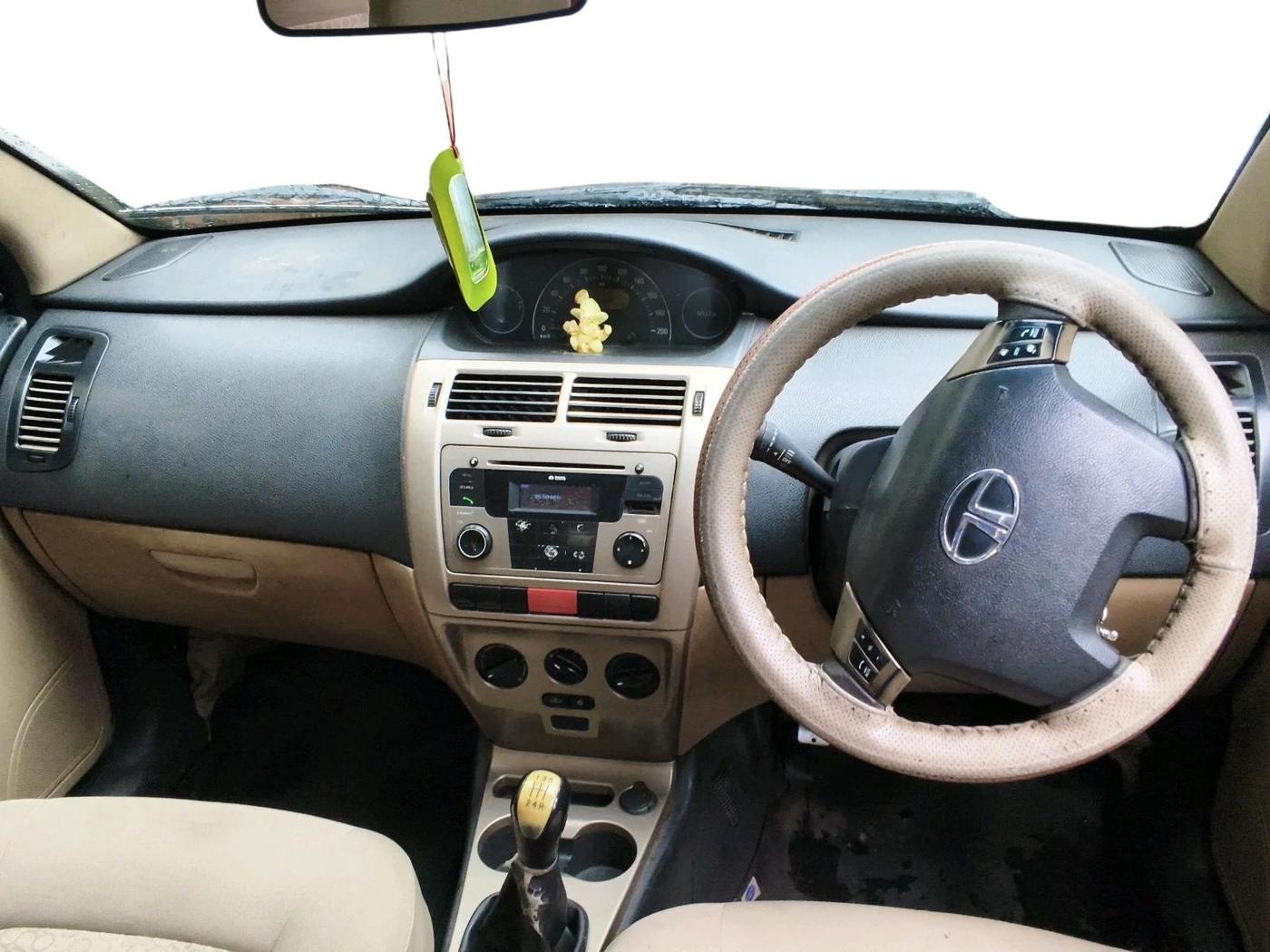 2012 Tata Indica Vista LX QUADRAJET, Diesel, Manual, 2,08,514 km, interior