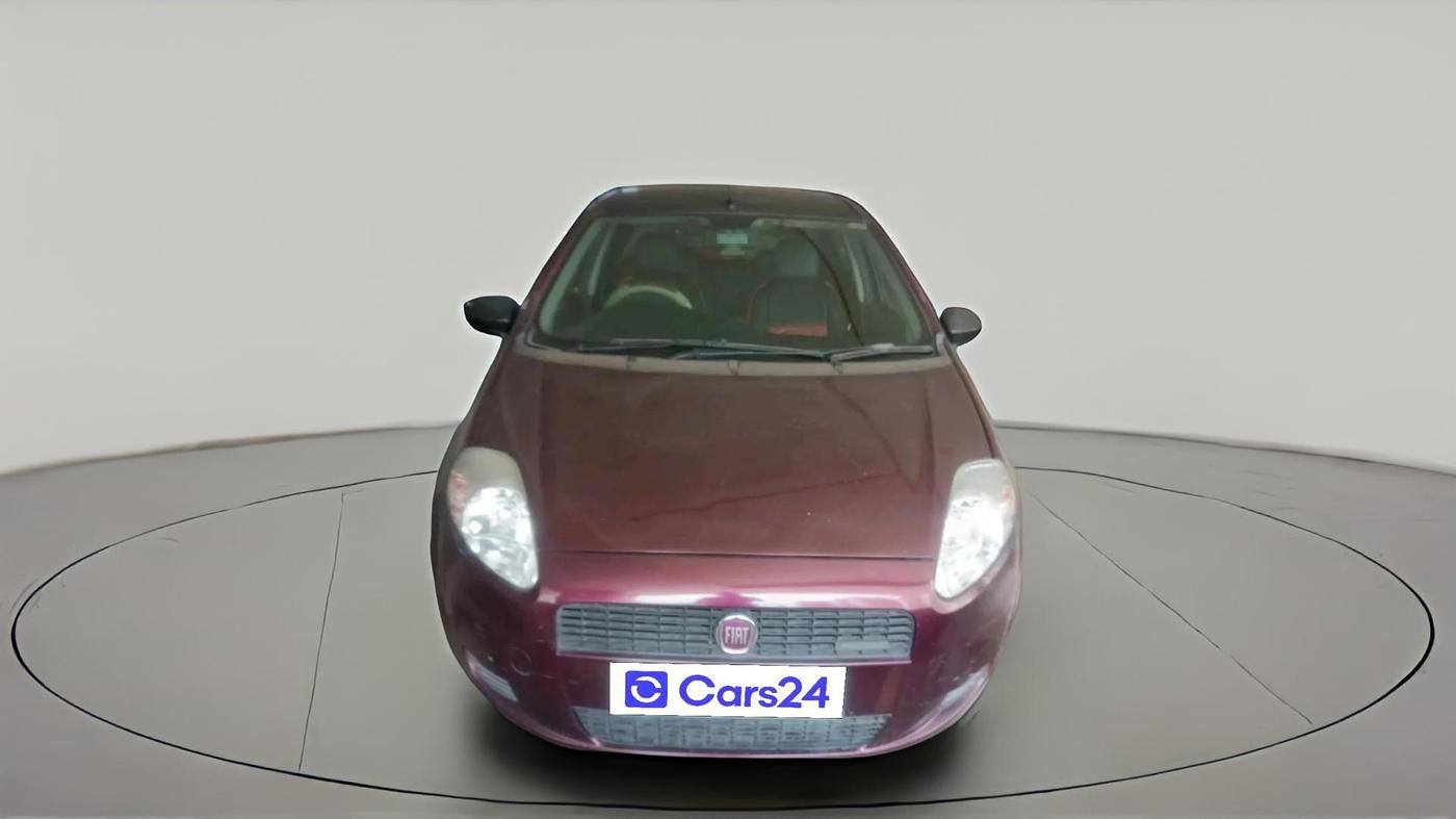 2013 Fiat Grand Punto DYNAMIC 1.3, Diesel, Manual, 1,39,706 km, exterior