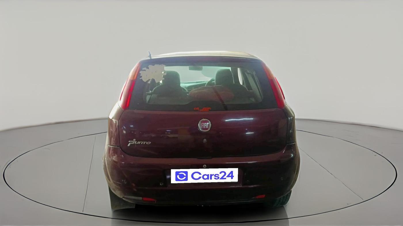 2013 Fiat Grand Punto DYNAMIC 1.3, Diesel, Manual, 1,39,706 km, exterior