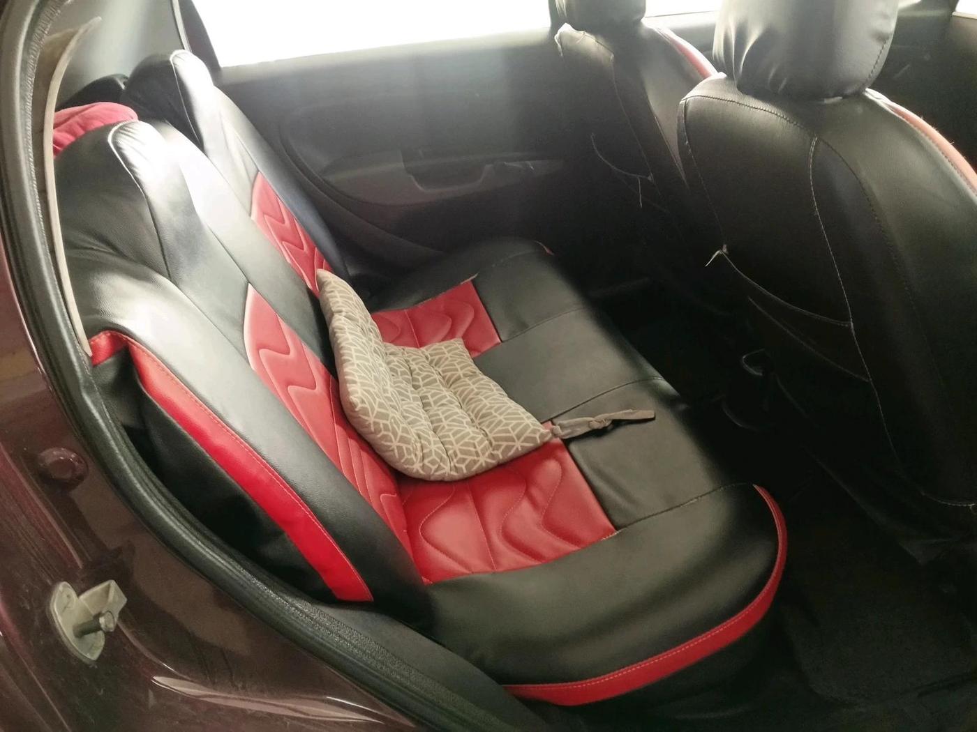 2013 Fiat Grand Punto DYNAMIC 1.3, Diesel, Manual, 1,39,706 km, interior