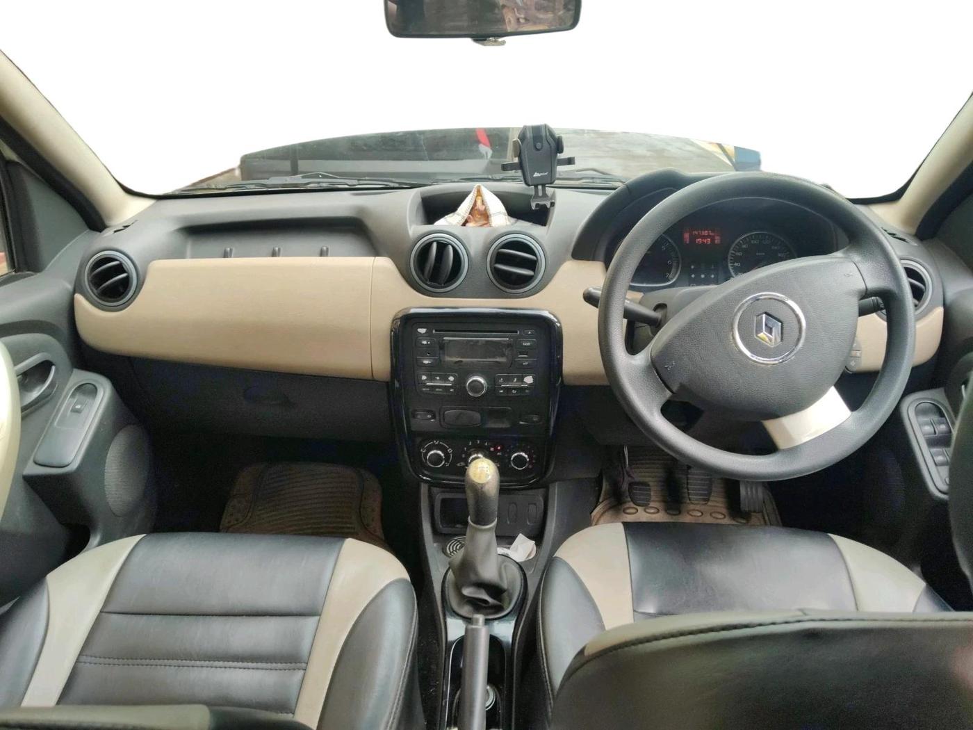 2013 Renault Duster 85 PS RXL DIESEL, Diesel, Manual, 1,47,307 km, interior