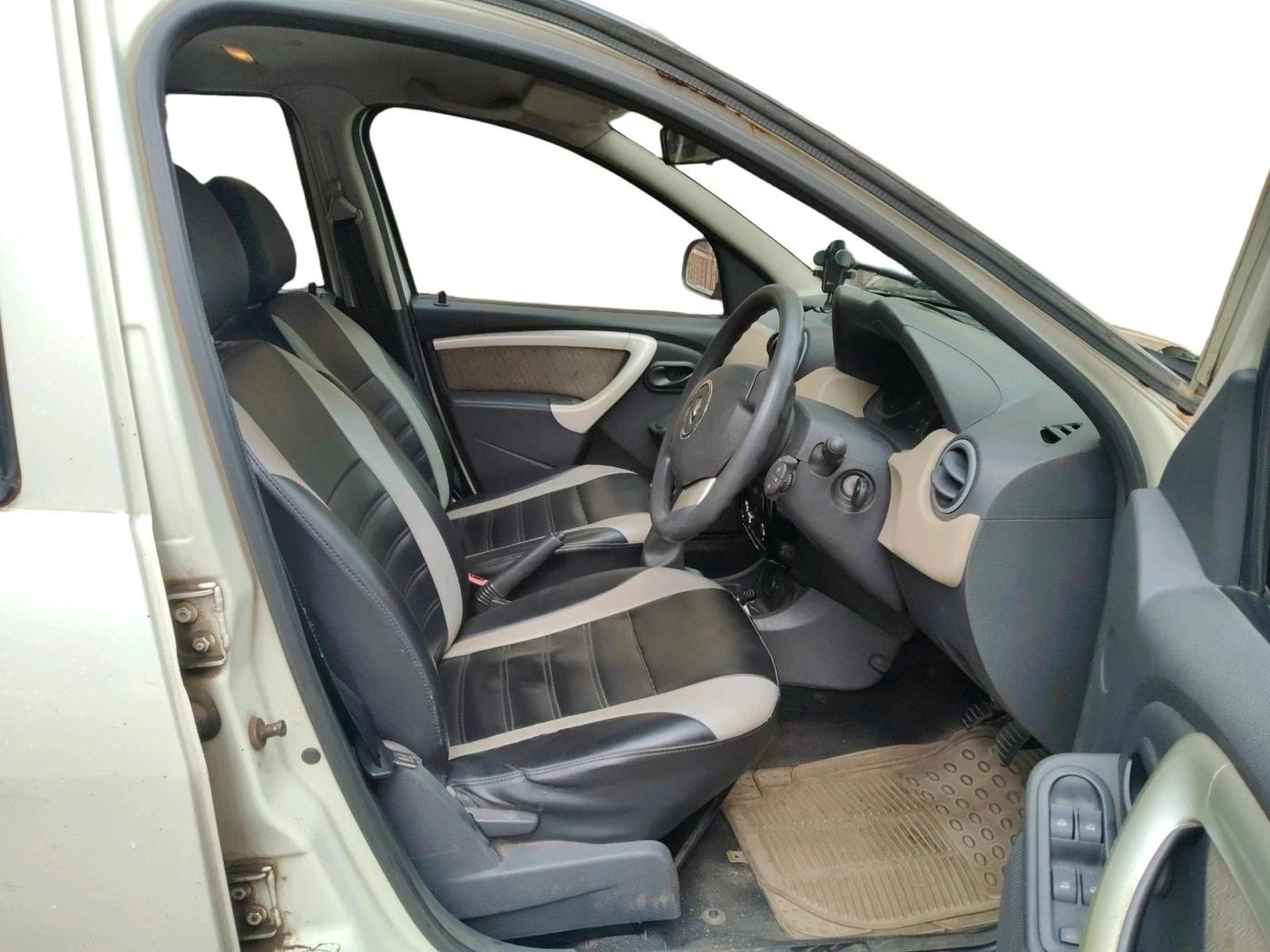 2013 Renault Duster 85 PS RXL DIESEL, Diesel, Manual, 1,47,307 km, interior