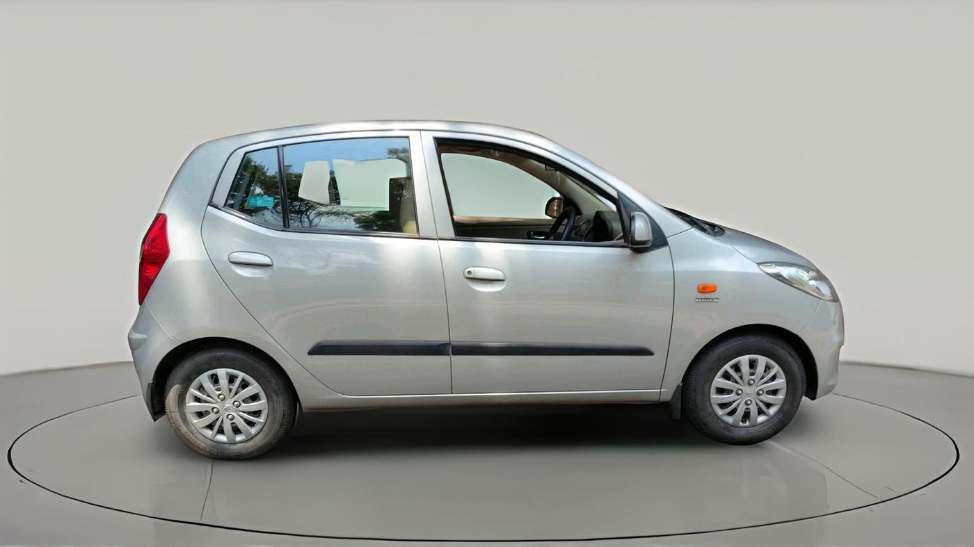 2014 Hyundai i10 SPORTZ 1.1, Petrol, Manual, 2,703 km, exterior