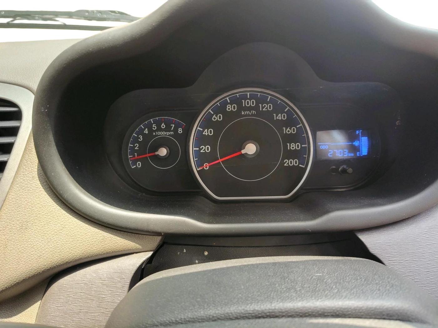 2014 Hyundai i10 SPORTZ 1.1, Petrol, Manual, 2,703 km, interior