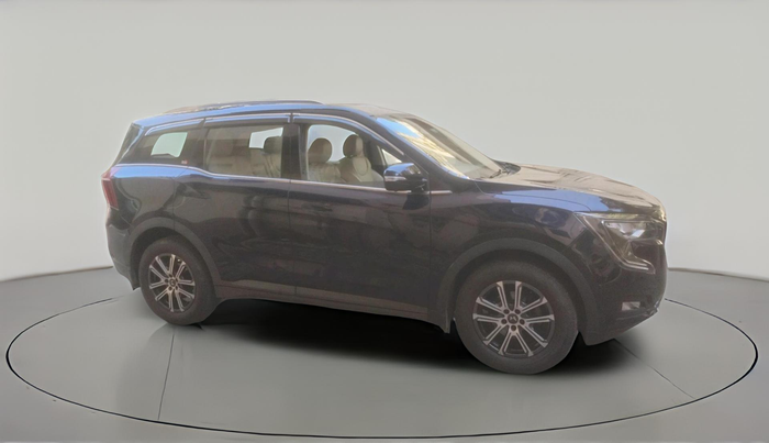 2022 Mahindra XUV700 AX 7 LUXURY D AT 7 STR, Diesel, Automatic, 36,638 km, exterior
