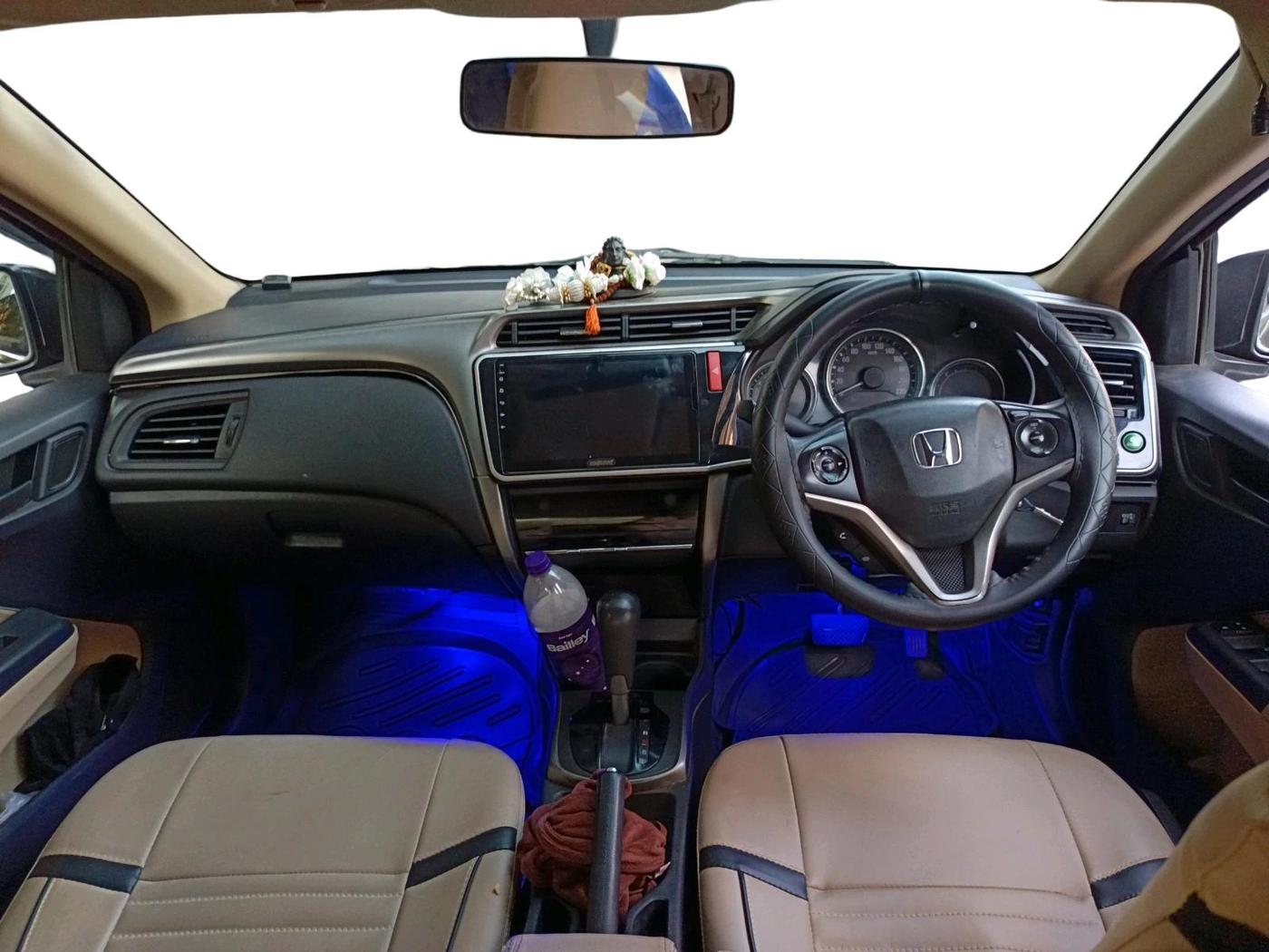 2015 Honda City 1.5L I-VTEC SV CVT, CNG, Automatic, 1,28,415 km, interior