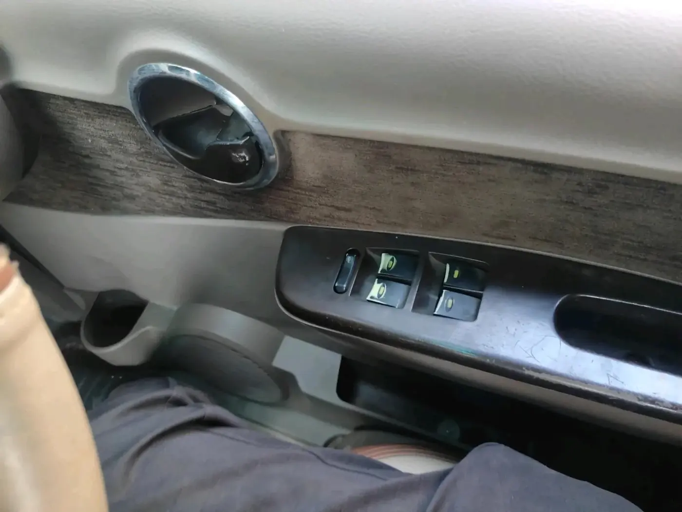 2009 Mahindra Xylo E8 BS III, Diesel, Manual, 1,75,620 km, interior