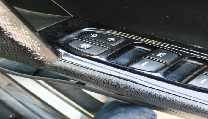 2017 Hyundai Creta SX PLUS AT 1.6 PETROL, Petrol, Automatic, 81,490 km, interior