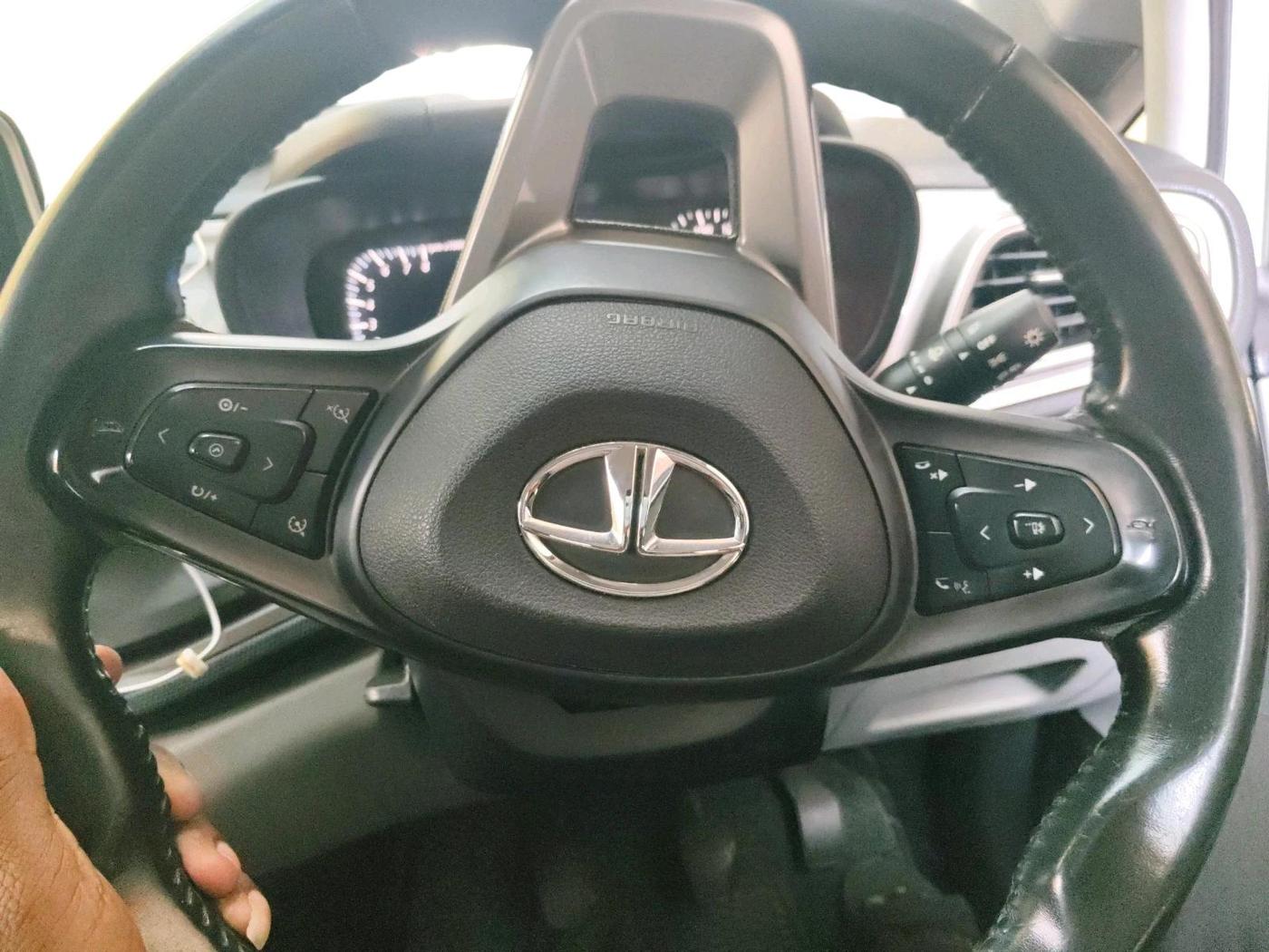 2020 Tata ALTROZ XZ PETROL, Petrol, Manual, 68,818 km, interior