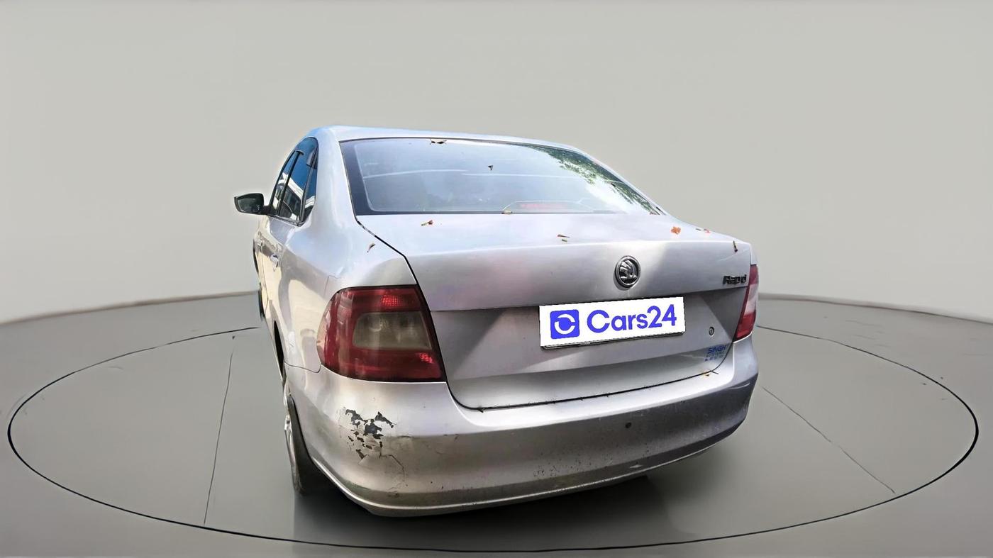 2012 Skoda Rapid AMBITION 1.6 TDI CR MT, Diesel, Manual, 1,01,599 km, exterior