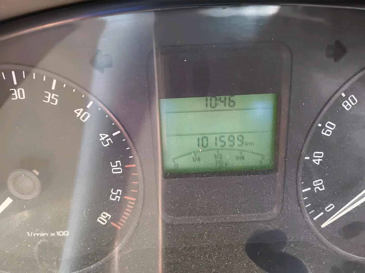 2012 Skoda Rapid AMBITION 1.6 TDI CR MT, Diesel, Manual, 1,01,599 km, interior