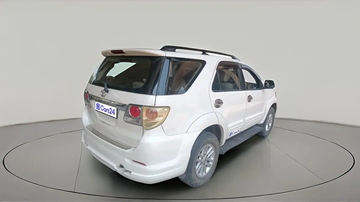 2014 Toyota Fortuner 3.0 4X2 AT, Diesel, Automatic, 1,15,223 km, exterior