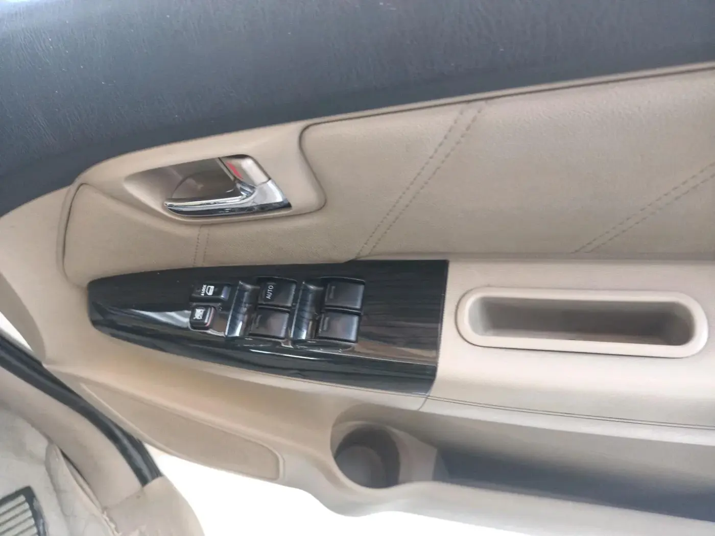 2014 Toyota Fortuner 3.0 4X2 AT, Diesel, Automatic, 1,15,223 km, interior