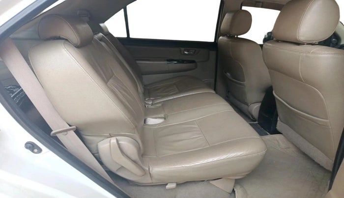 2014 Toyota Fortuner 3.0 4X2 AT, Diesel, Automatic, 1,15,223 km, interior
