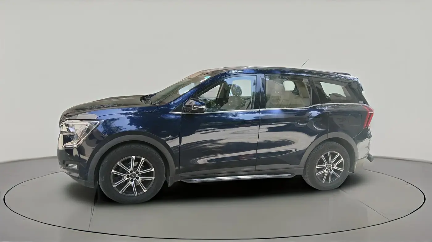 2021 Mahindra XUV700 AX 7 LUXURY P AT 7 STR, Petrol, Automatic, 74,062 km, exterior