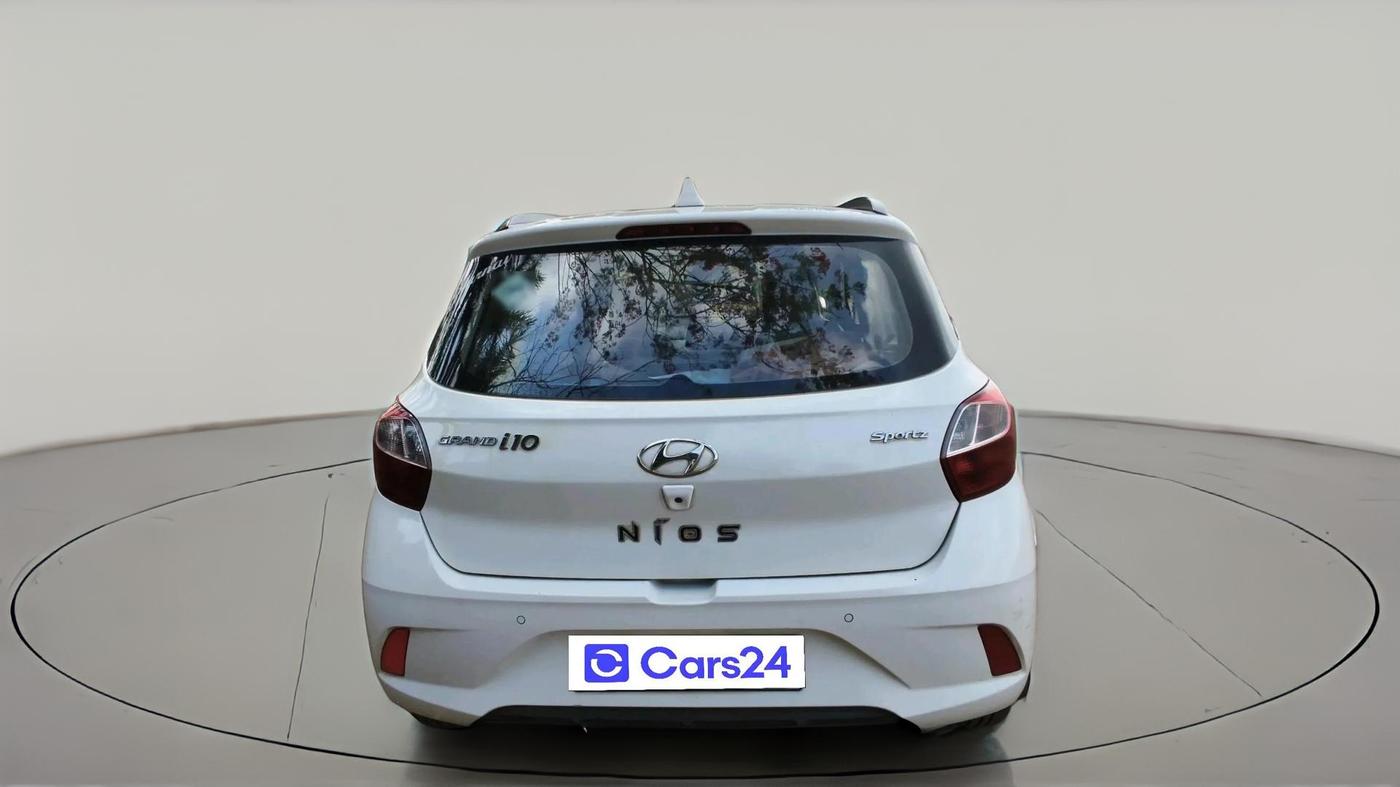 2022 Hyundai GRAND I10 NIOS SPORTZ 1.2 KAPPA VTVT CNG, CNG, Manual, 63,198 km, exterior